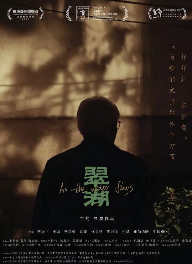 纯情学生妹贵在真实还不大会打扮的脱光衣服第二炮穿个白丝袜被大叔狠操好难受的样子没有什么性爱经验 - 驿站